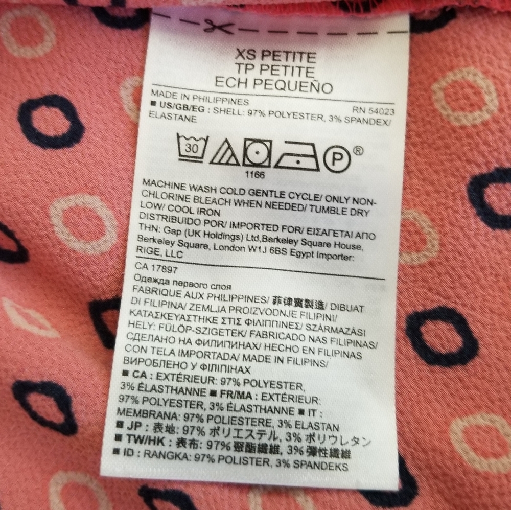 Banana Republic Off Shoulder Geometric Print Top - Picture 4 of 8